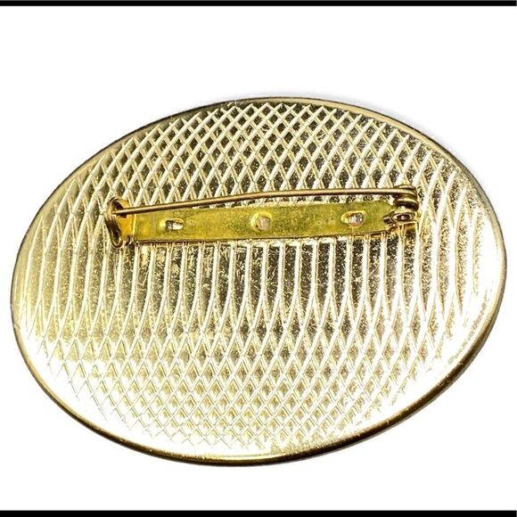 Vintage Victorian Art Nouveau Cameo Oval gold tone Gilt Frame Brooch pin 1970s - Picture 5 of 9